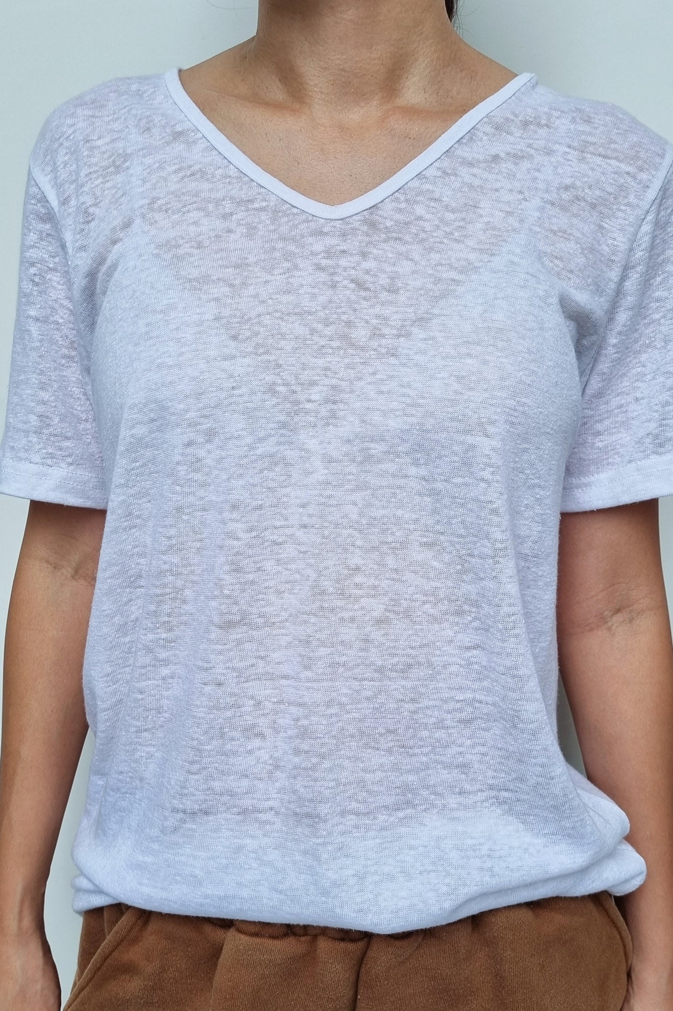 Vicki Textured V Neck Tee (Bundle)