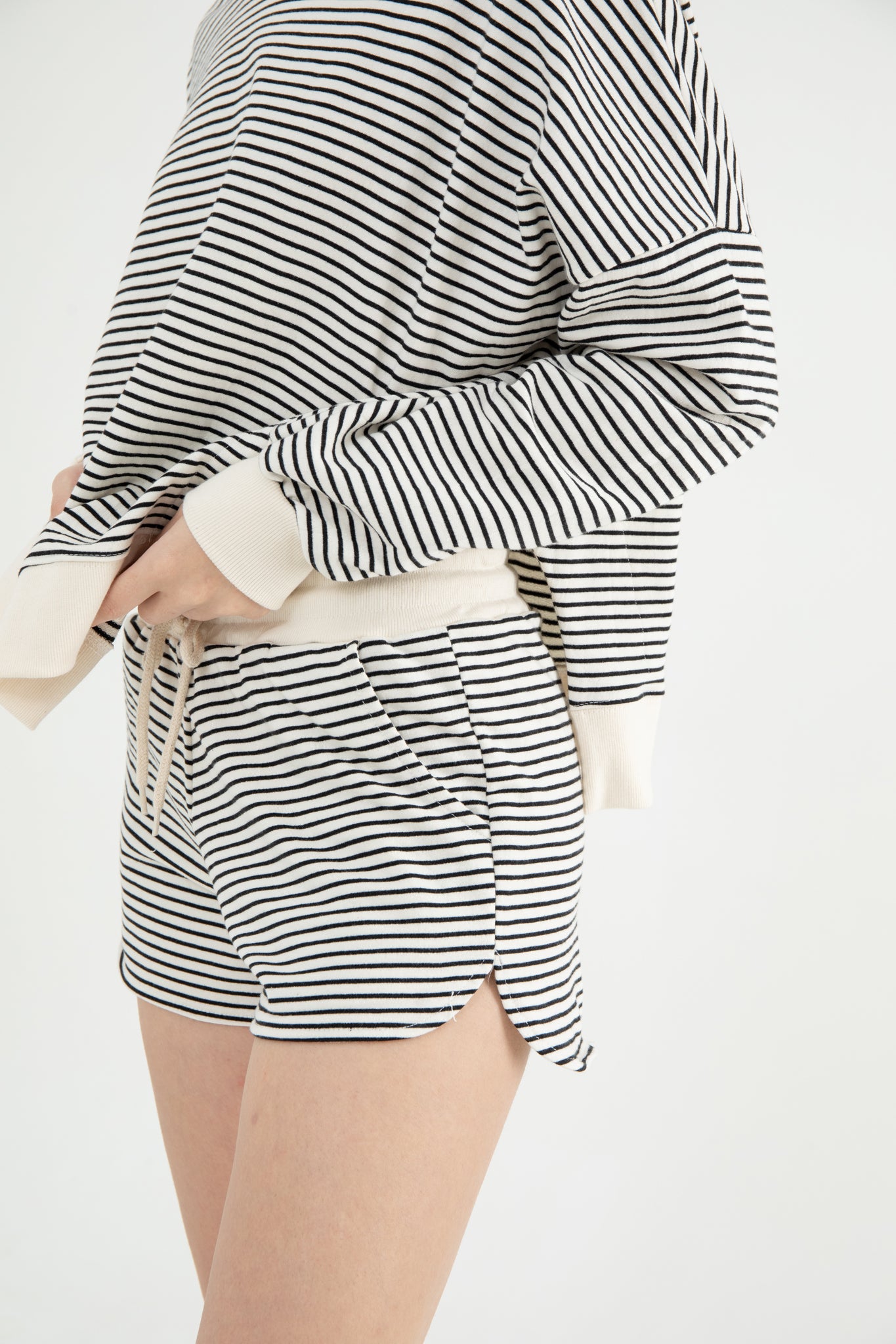 Ami Lounge Drawstring Shorts