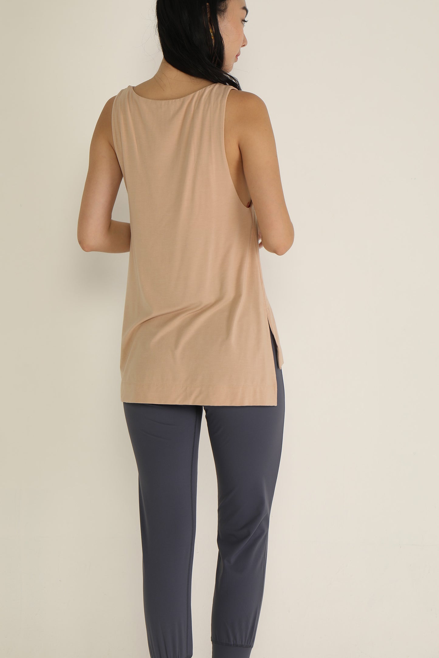 Alix Tank with Twist