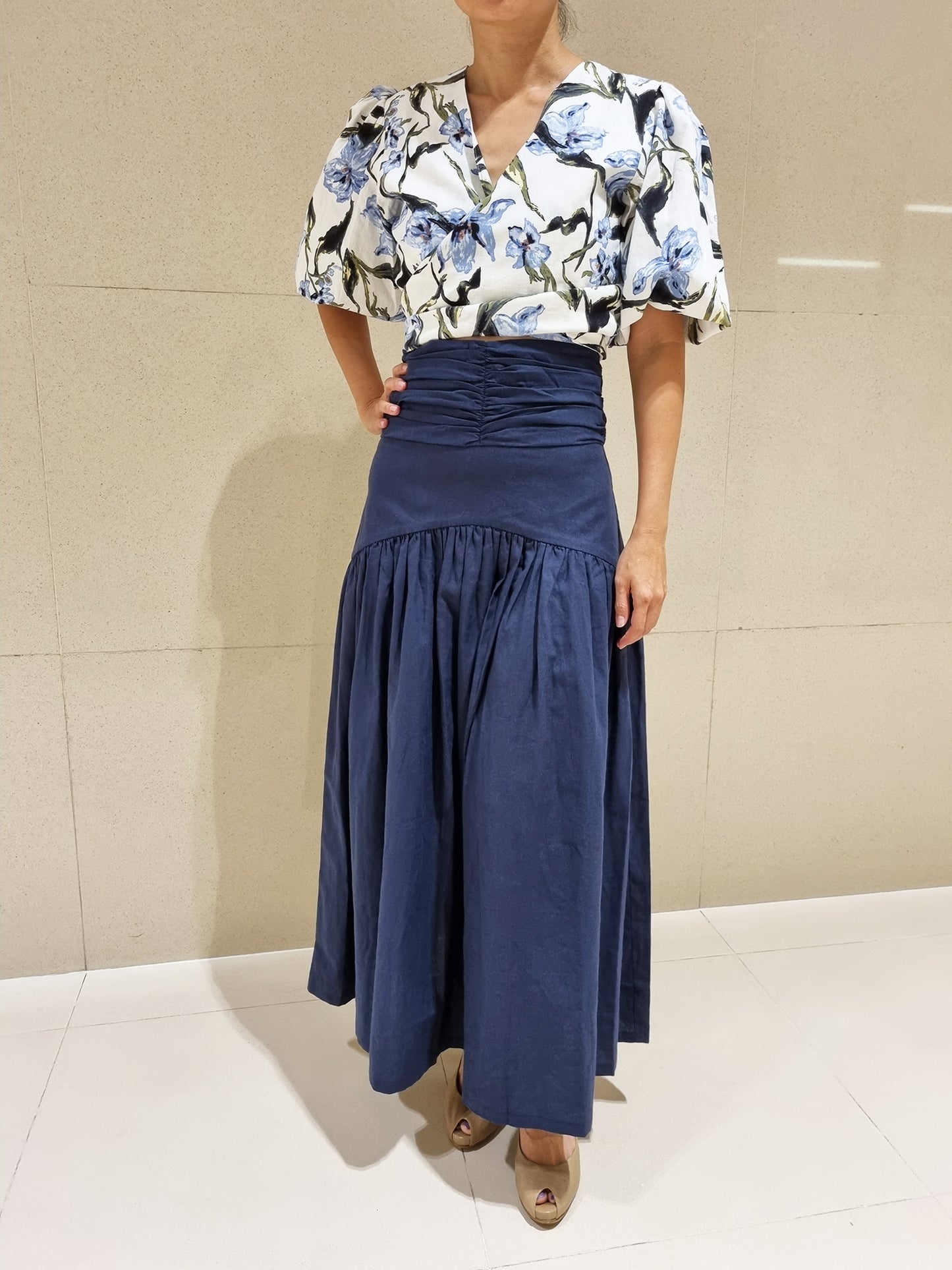 Audi Linen Maxi Skirt