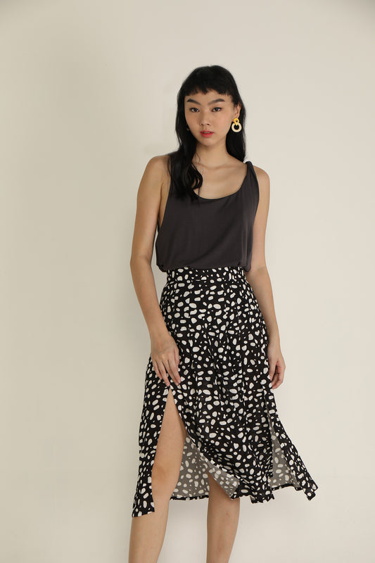 How to Wear... a printed midi skirt?