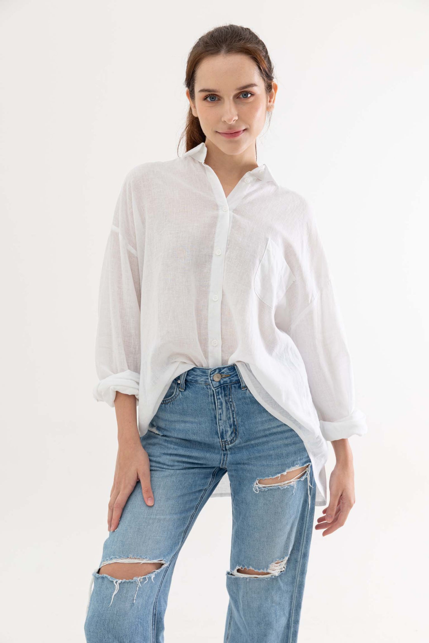 An Linen Shirt